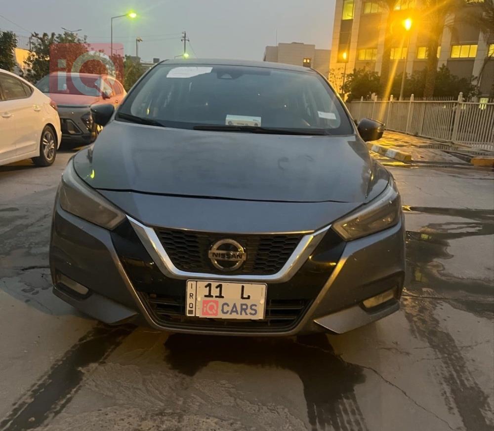 نيسان فيرسا